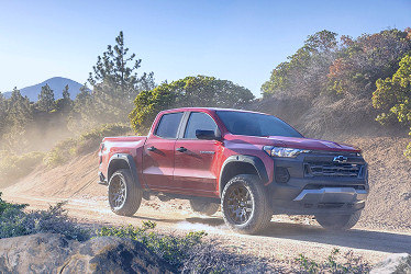 Driven: 2023 Chevrolet Colorado Has Better Tech and Stout Four-Cylinder  Power | Edmunds